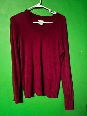 Worthington Women's Deep Wine V-Neck Sweater